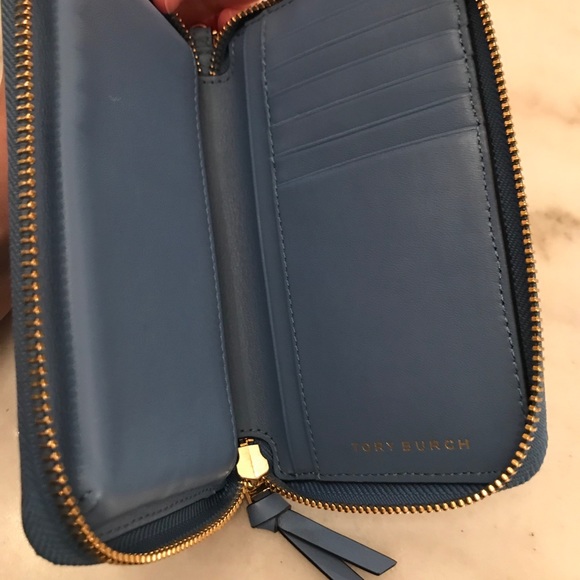 Tory Burch Ivy Wristlet Montego Blue - Picture 5 of 9